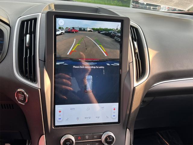 used 2022 Ford Edge car, priced at $30,000