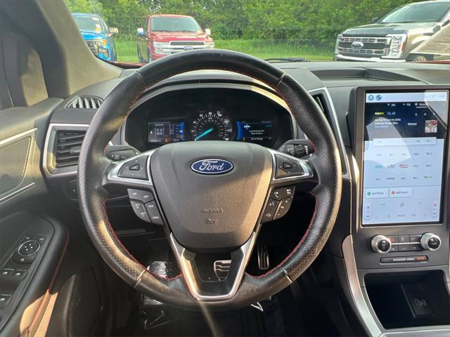 used 2022 Ford Edge car, priced at $30,000
