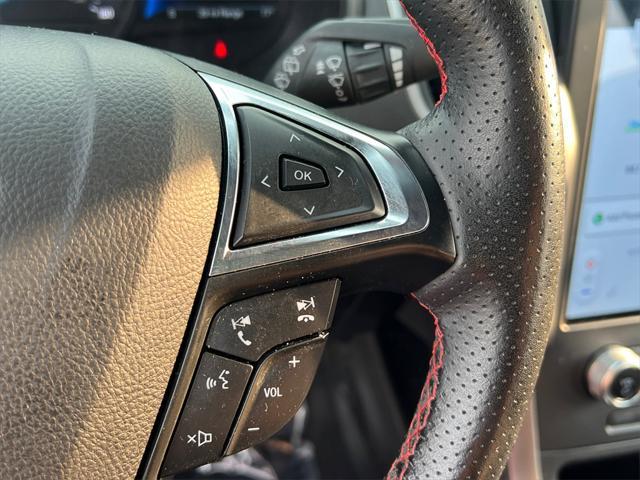 used 2022 Ford Edge car, priced at $30,000
