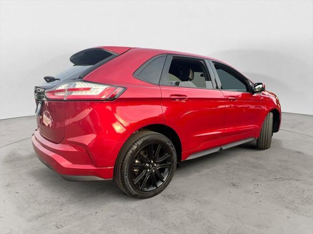 used 2022 Ford Edge car, priced at $30,000