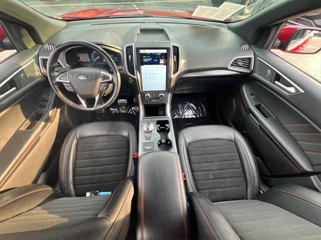 used 2022 Ford Edge car, priced at $30,000