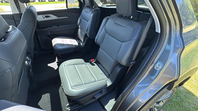 new 2025 Ford Explorer car, priced at $45,224