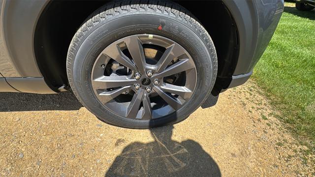 new 2025 Ford Explorer car, priced at $45,224