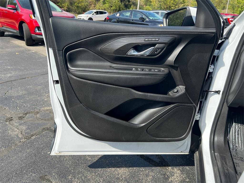 used 2024 GMC Terrain car, priced at $27,000