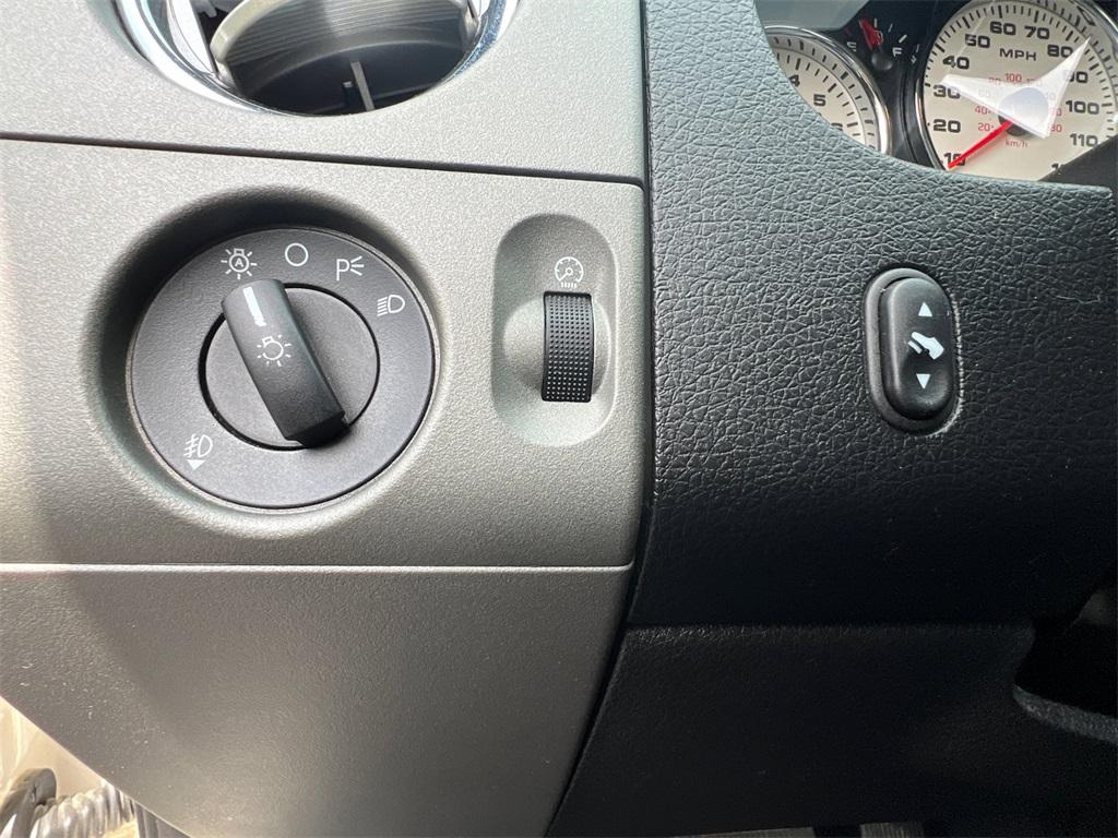 used 2007 Ford F-150 car, priced at $10,000
