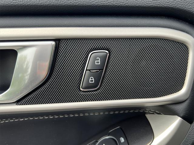 used 2022 Ford Explorer car, priced at $32,500