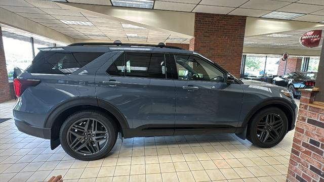 new 2025 Ford Explorer car, priced at $60,055