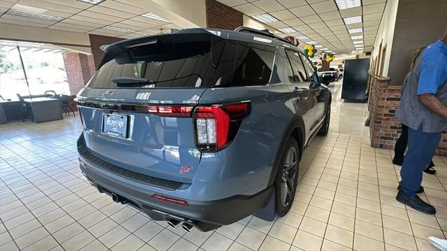 new 2025 Ford Explorer car, priced at $60,055