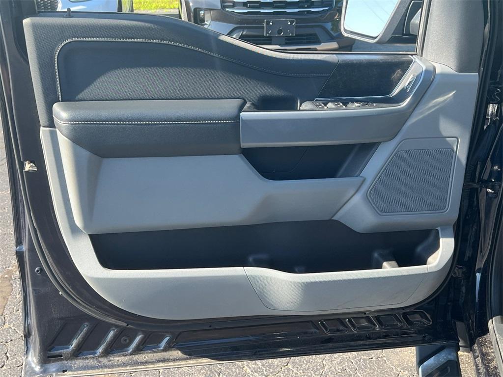 used 2022 Ford F-150 car, priced at $29,000