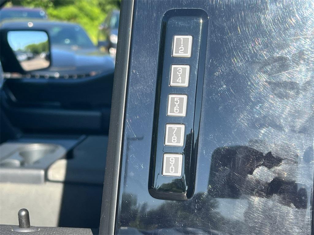 used 2022 Ford F-150 car, priced at $29,000