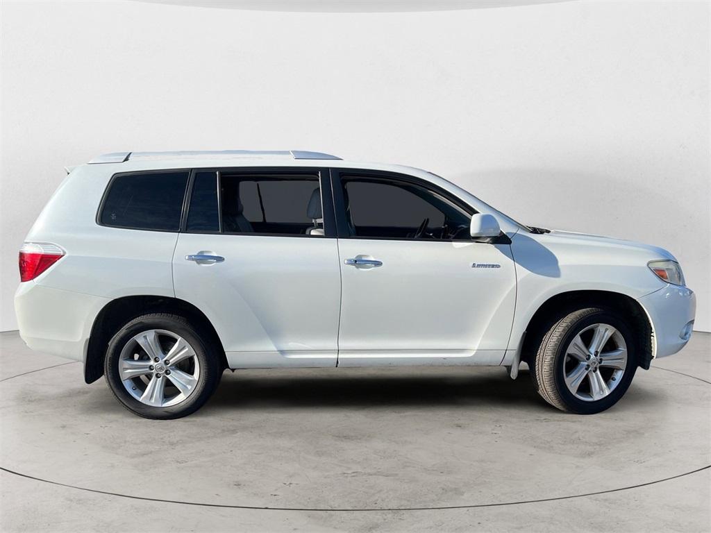 used 2010 Toyota Highlander car, priced at $8,000