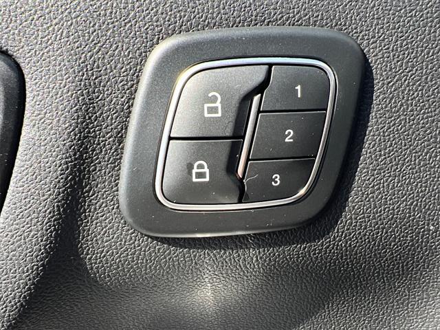 used 2022 Ford Escape car, priced at $25,500