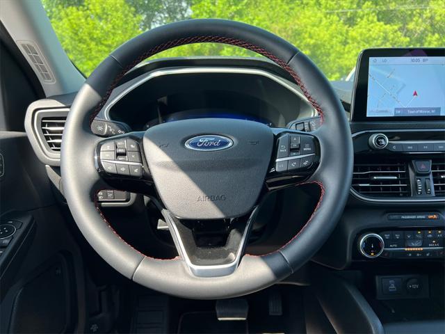 used 2022 Ford Escape car, priced at $25,500