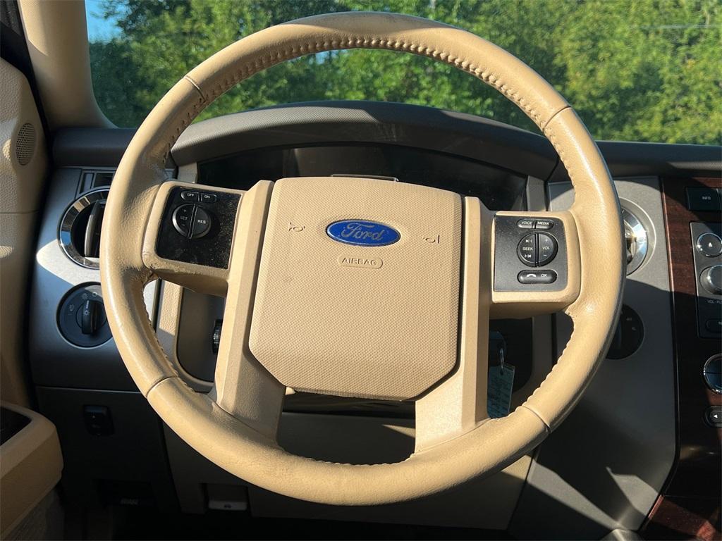 used 2014 Ford Expedition EL car, priced at $9,000