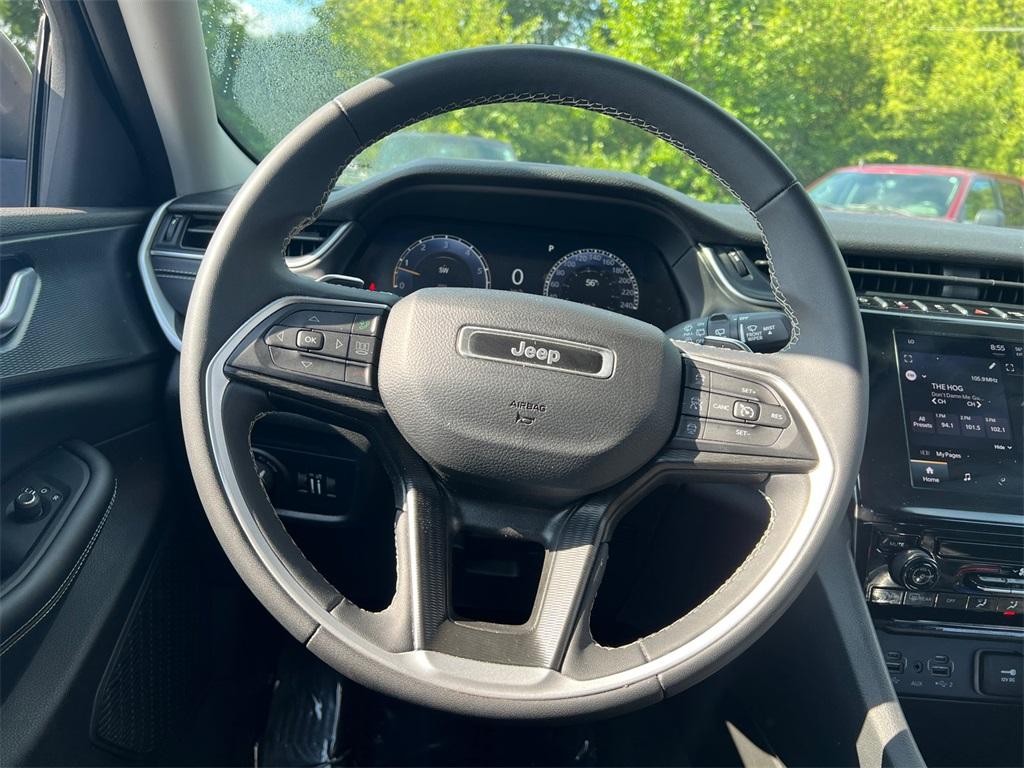 used 2023 Jeep Grand Cherokee car, priced at $26,500