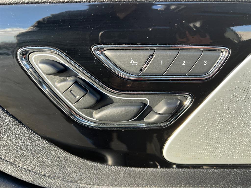 used 2022 Lincoln Aviator car, priced at $39,000