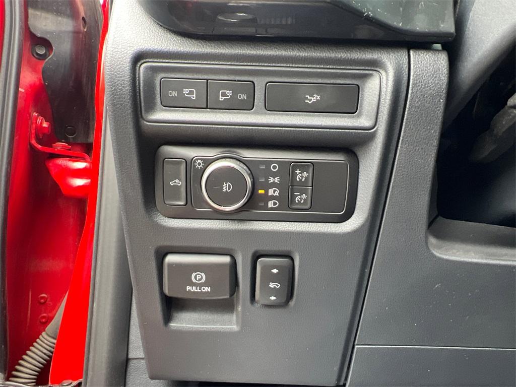 used 2022 Ford F-150 car, priced at $38,000