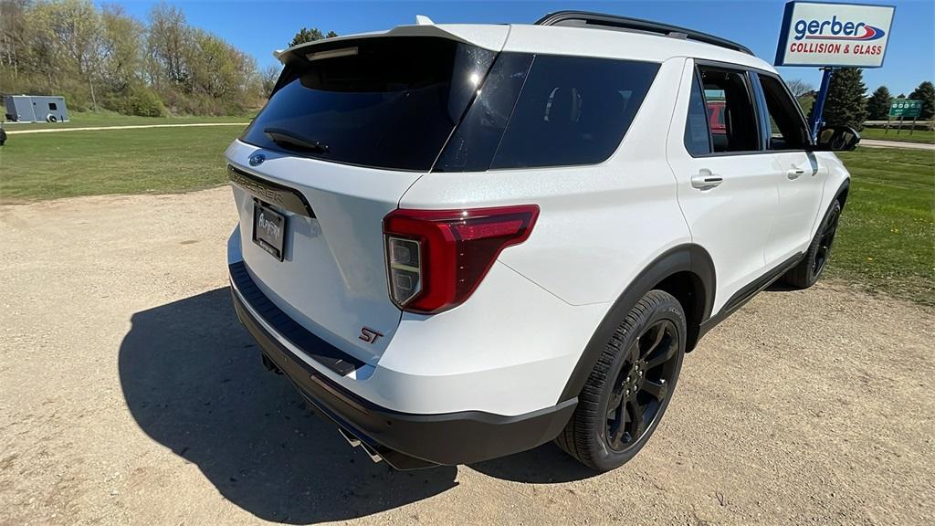 new 2024 Ford Explorer car, priced at $59,000