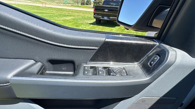 new 2025 Ford F-150 Lightning car