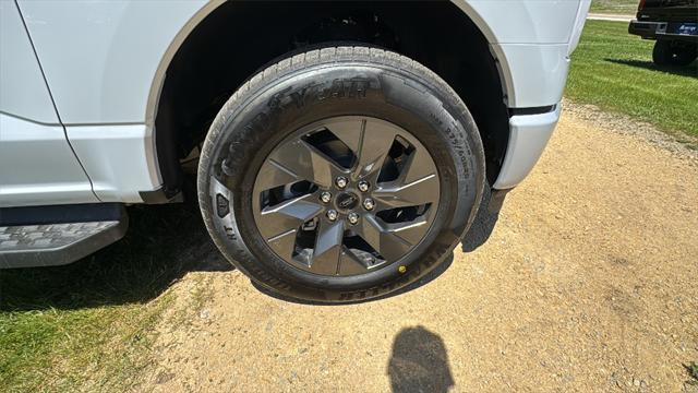 new 2025 Ford F-150 Lightning car