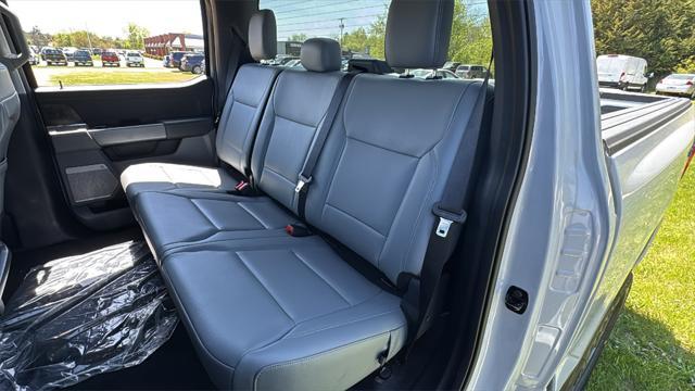 new 2025 Ford F-150 Lightning car