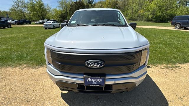 new 2025 Ford F-150 Lightning car