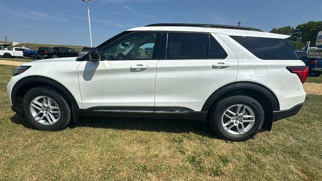 new 2025 Ford Explorer car, priced at $40,720