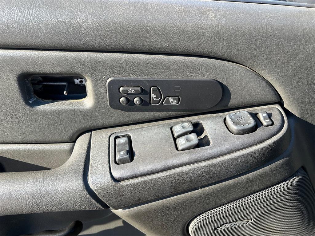 used 2006 GMC Sierra 1500 car, priced at $3,500