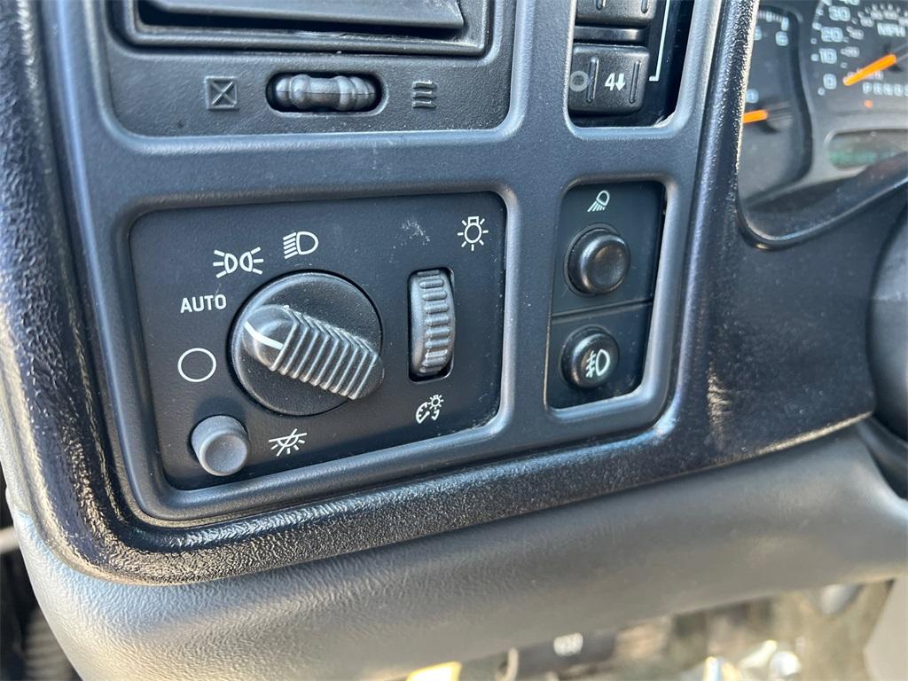 used 2006 GMC Sierra 1500 car, priced at $3,500