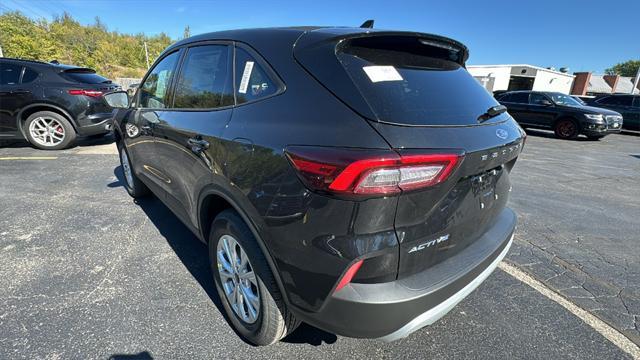 new 2025 Ford Escape car, priced at $30,885