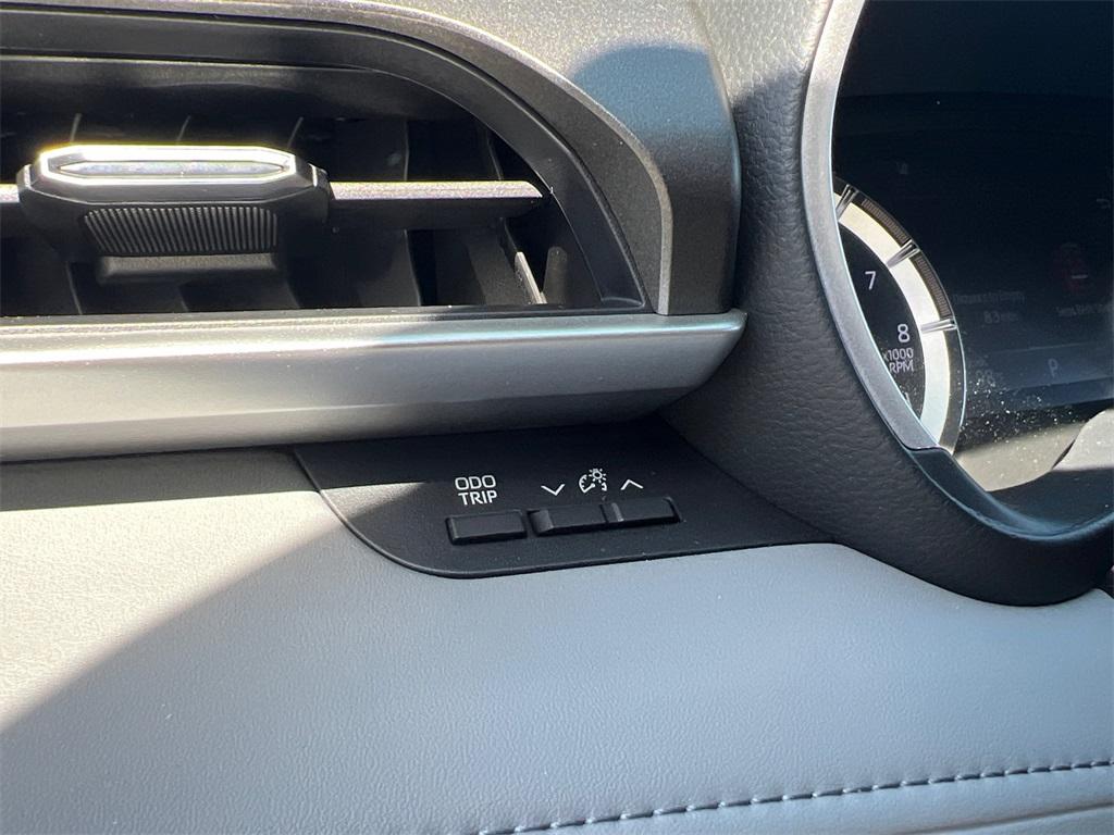 used 2023 Toyota Highlander car, priced at $36,000