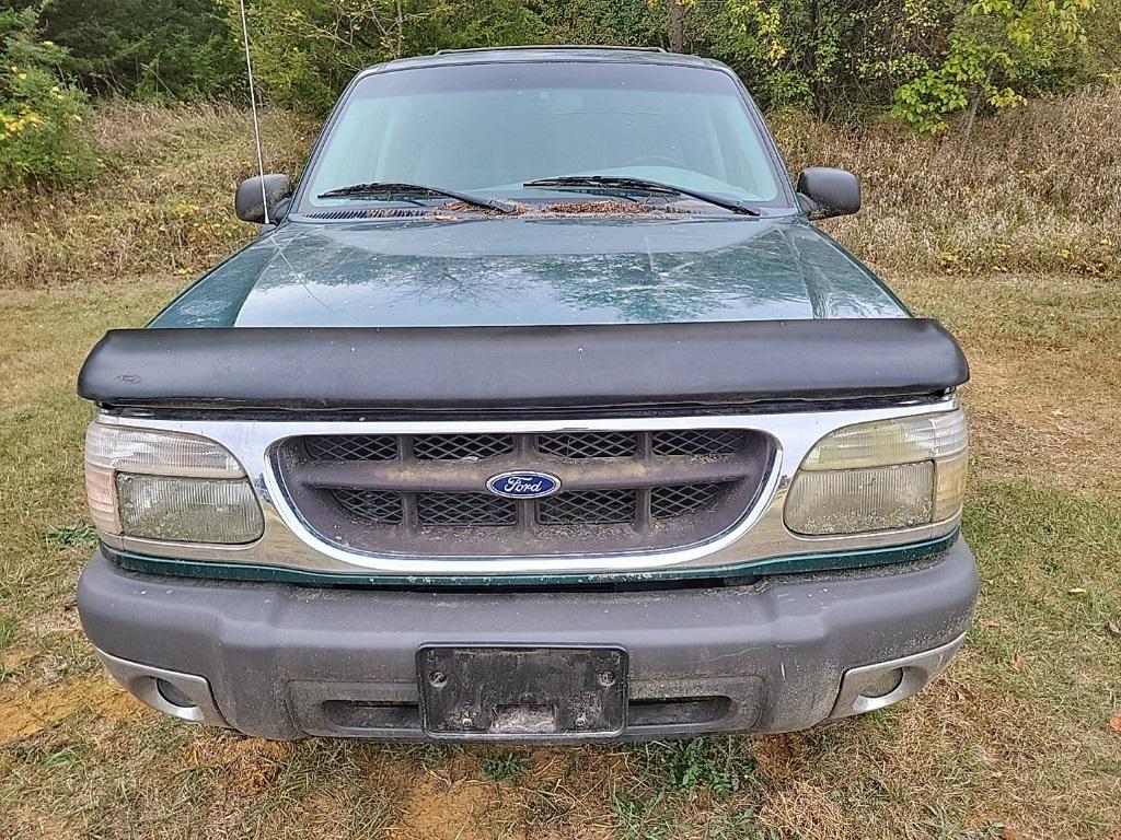used 2000 Ford Explorer car, priced at $3,500