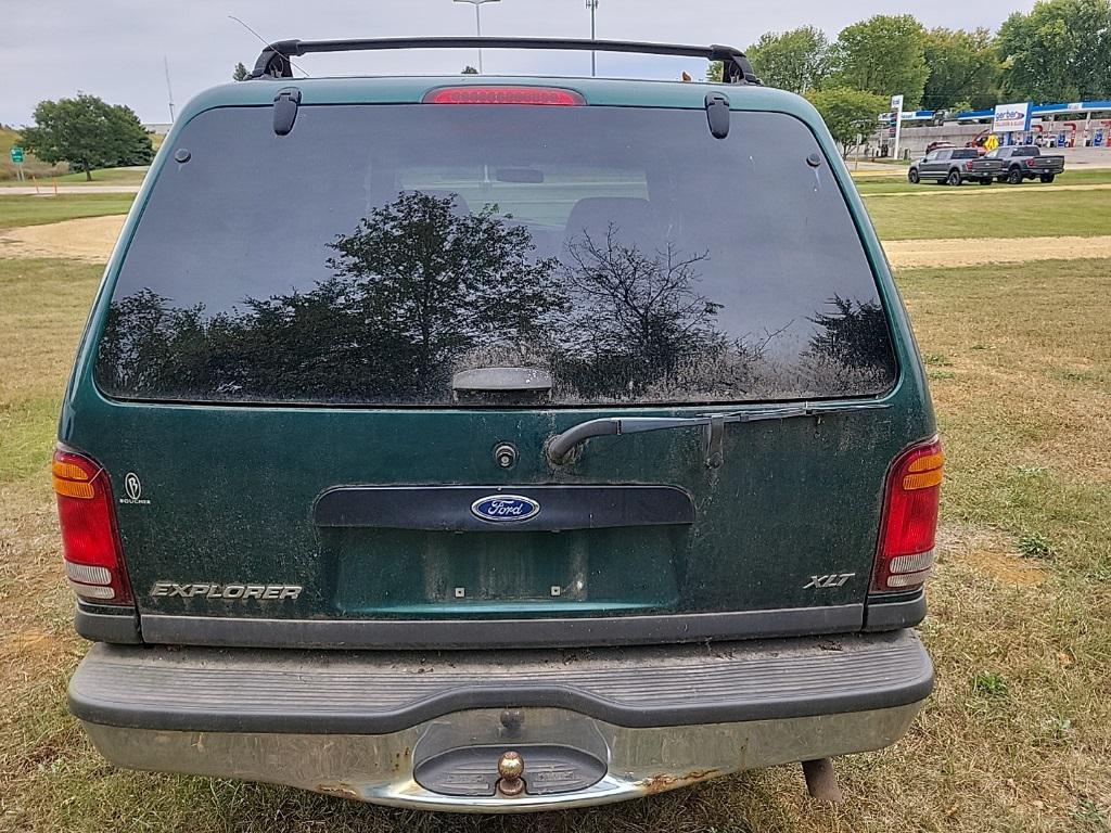 used 2000 Ford Explorer car, priced at $3,500