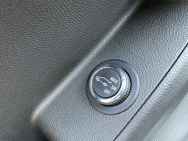 used 2022 Chevrolet Traverse car, priced at $22,500