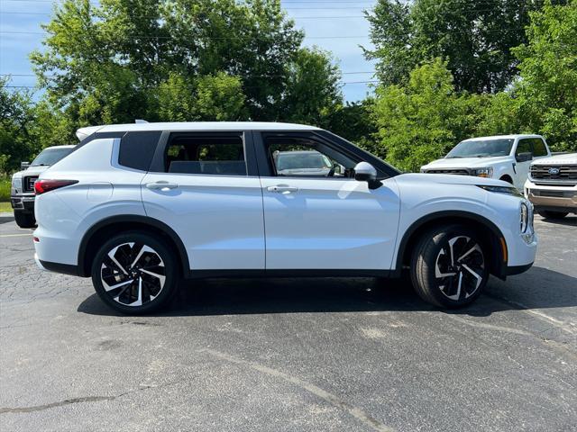 used 2024 Mitsubishi Outlander car, priced at $27,000