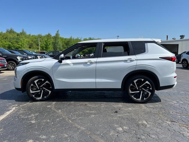 used 2024 Mitsubishi Outlander car, priced at $27,000