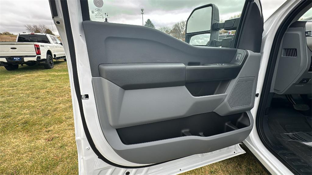 new 2024 Ford F-250 car, priced at $48,000