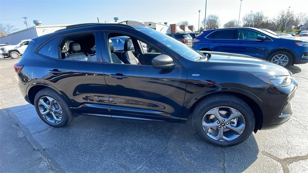 new 2024 Ford Escape car, priced at $34,295