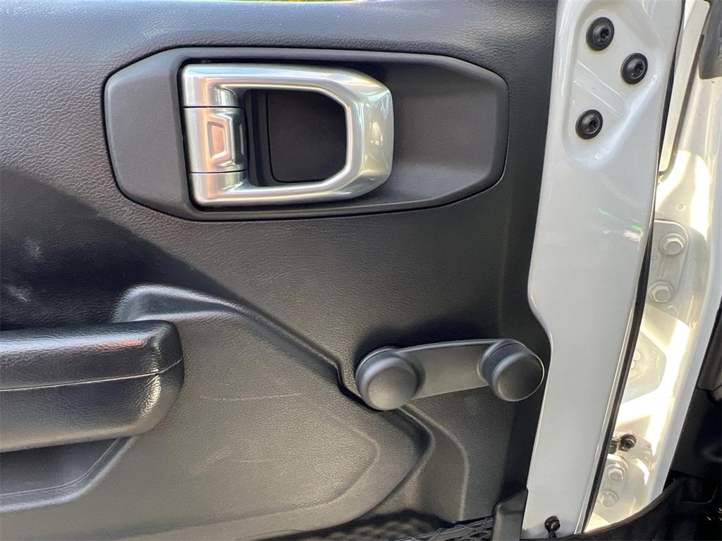 used 2021 Jeep Gladiator car, priced at $28,500