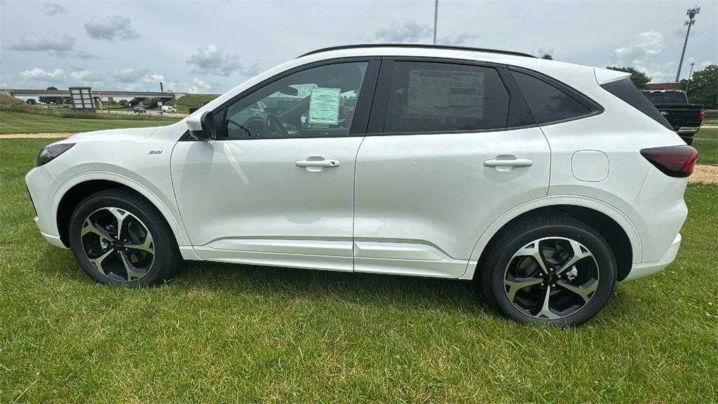 new 2024 Ford Escape car, priced at $38,815