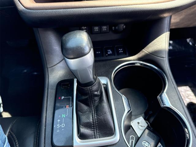 used 2018 Toyota Highlander car, priced at $21,000