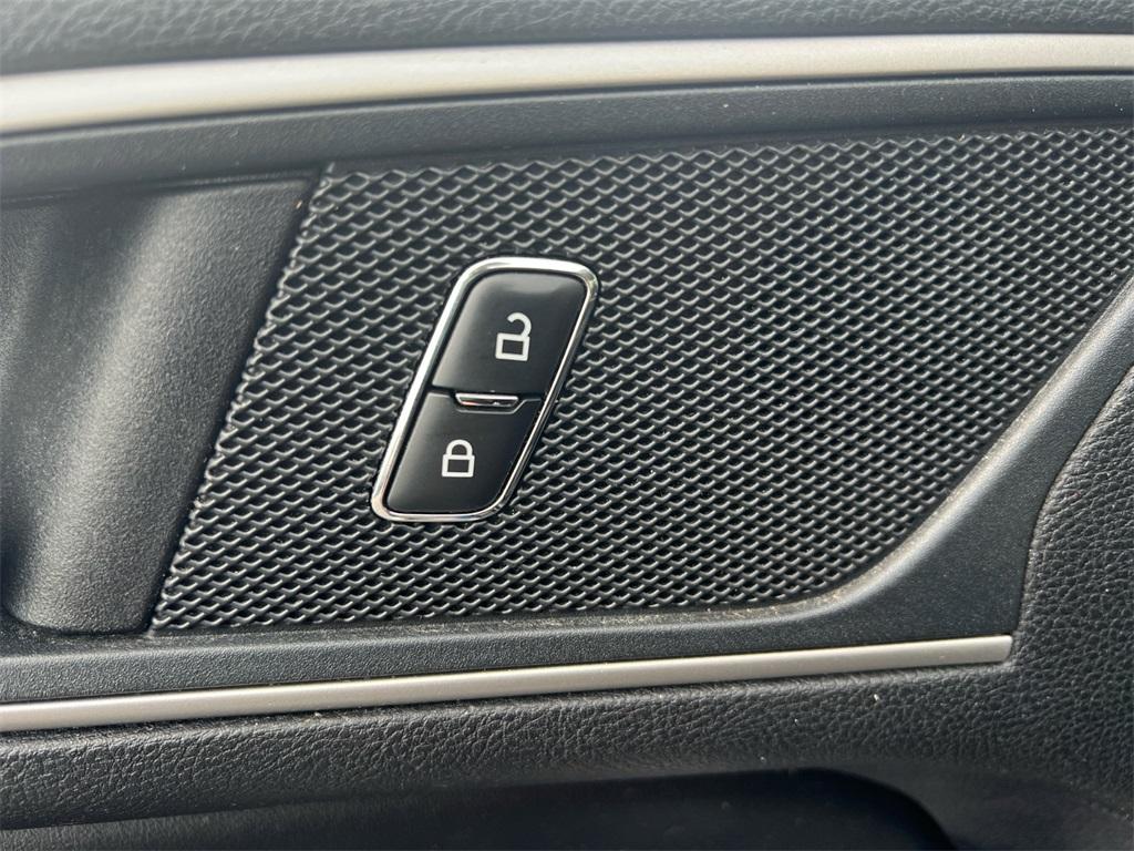 used 2020 Ford Edge car, priced at $13,500