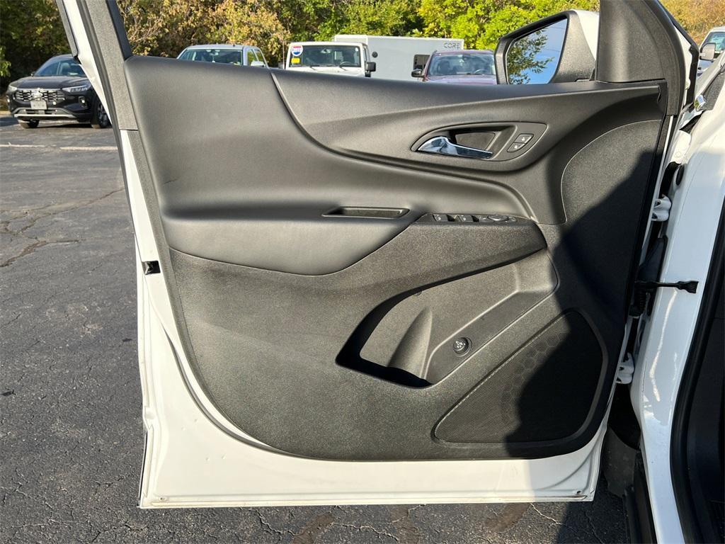 used 2022 Chevrolet Equinox car, priced at $21,000