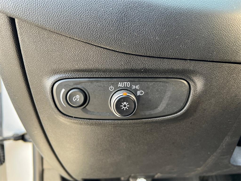 used 2022 Chevrolet Equinox car, priced at $21,000