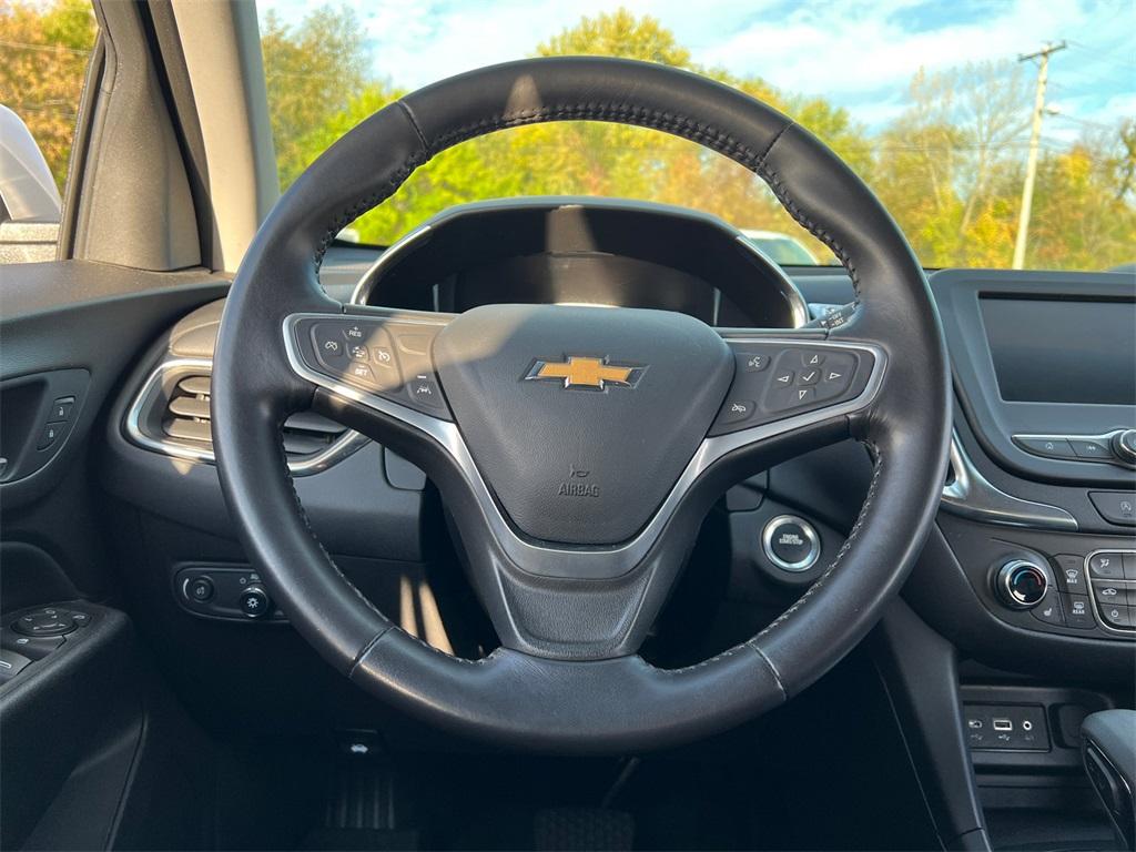 used 2022 Chevrolet Equinox car, priced at $21,000