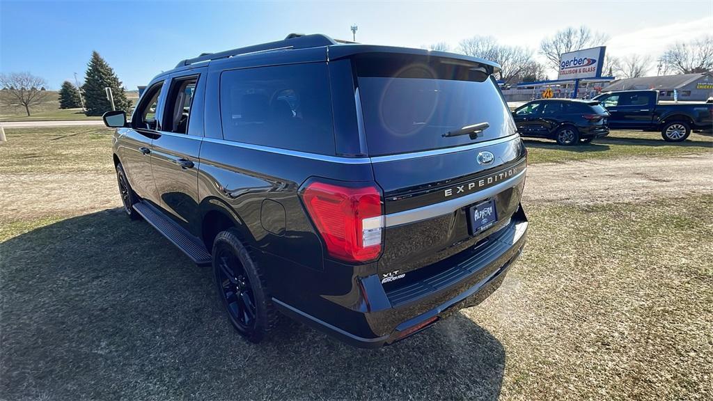 new 2024 Ford Expedition Max car, priced at $71,135