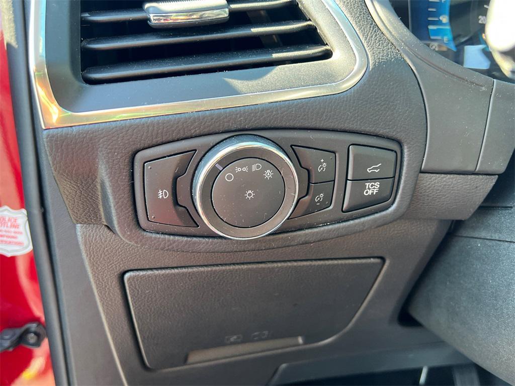 used 2024 Ford Edge car, priced at $31,000