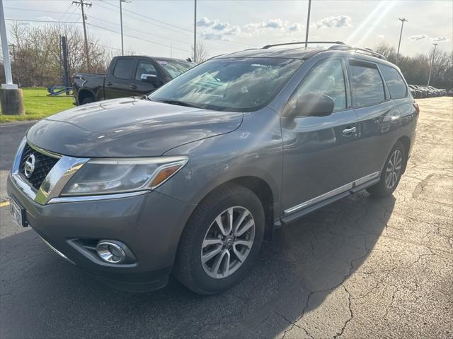 used 2015 Nissan Pathfinder car, priced at $10,000