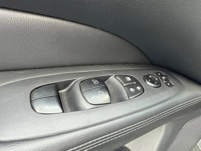 used 2015 Nissan Pathfinder car, priced at $10,000