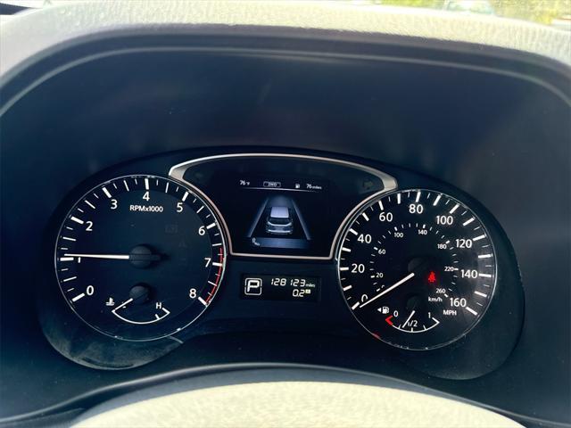 used 2015 Nissan Pathfinder car, priced at $10,000